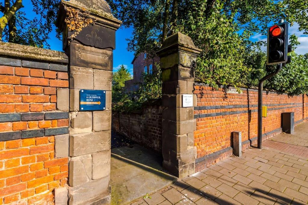 Victorian Gem In Chester Centre Екстер'єр фото